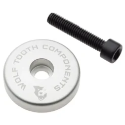 Wolf-tooth Wolf Tooth Ultralight Stem Cap And Bolt With Integrated Spacer 17 Wolf-tooth Wolf Tooth Ultralight Stem Cap And Bolt With Integrated Spacer -Garden Tools WT Cap Silver 01 590x